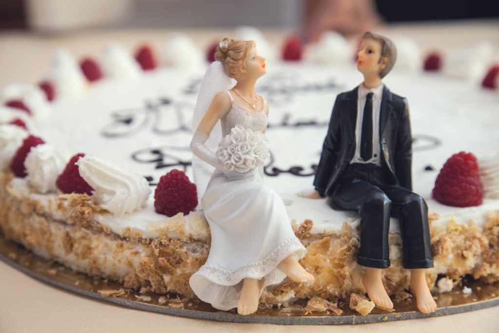 bride cake wedding